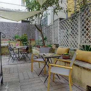 Apartamento Colosseo Secret Garden - And More, Roma